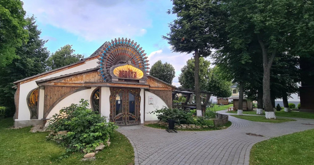Ресторан "Лепота" Ср. чек 1600 руб. Русская и Европейская кухня