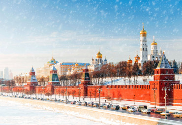 Москва: космический Новый год. Санкт-Петербург.