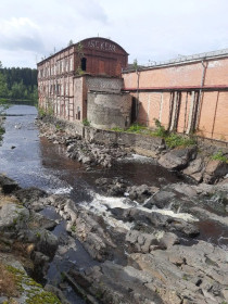 Экспедиция к лесным водопадам и к месторождению граната из Сортавала