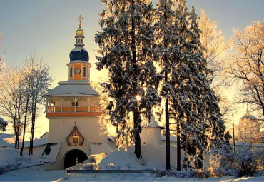 Петербургский Новый год + Псков – Печоры – Пушкинские горы. Павловск - Пушкин - Петергоф.