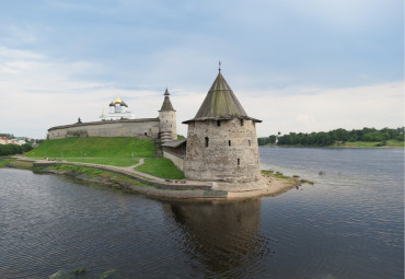 Псков - Изборск - Печоры - Пушкинские Горы. Санкт-Петербург.