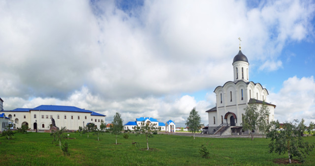 Калужские выходные. Санкт-Петербург - Москва - Калуга - Дворцы.