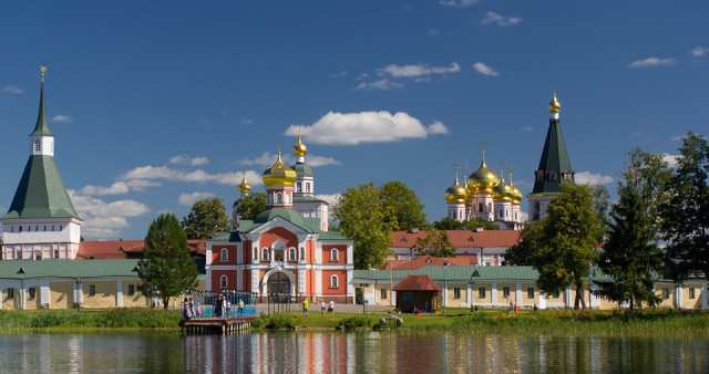 Вышний Волочек - Валдай - Великий Новгород. Москва.