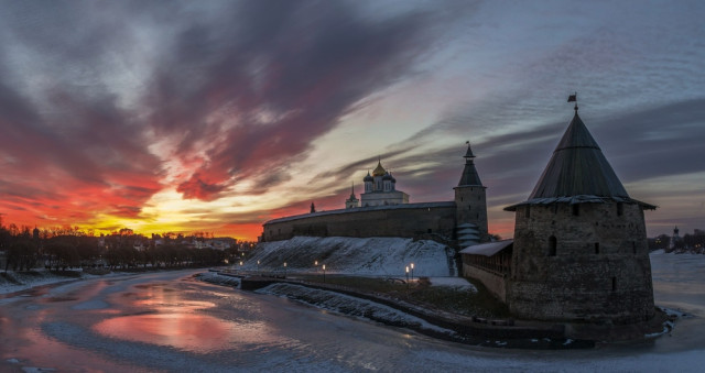 Крепости Северо-Запада. Великий Новгород – Псков. Изборск - Печоры.