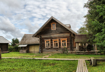 Уездный город (Волжская Ривьера 3*). Москва - Калязин - Углич - Мышкин - Мартыново.