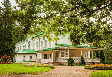 На перекрёстке дорог и эпох. Н. Новгород - Владимир - Москва - Малоярославец - Калуга - Ясная поляна - Тула.