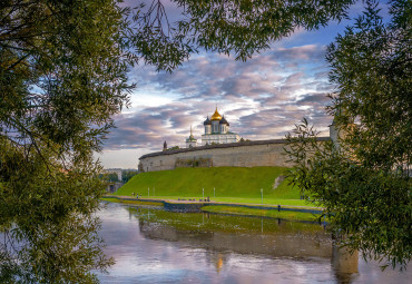 "Нетленная классика" (3 дня) Псков – Изборск – Печоры – Пушкинские Горы