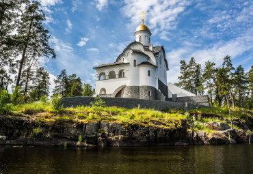 Санкт-Петербург, Карелия и Валаам. Старая Ладога - Олонец - Петрозаводск - Кижи* - Гирвас - Кивач - Чална - Рускеала - Сортавала - Лахденпохья - Приозерск - Валаам.