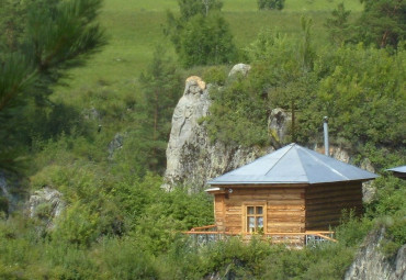 Алтай для любознательных. Барнаул - Сростки - Манжерок - Чемал - Аскат - Барангол - Горно-Алтайск - Артыбаш - Алтайское - Белокуриха - Солоновка - Солонешное - Топольное - Онгудай - Каракол - Чаган-Узун - Акташ - Бийск.