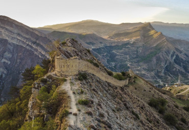 Каспийские каникулы с отдыхом на берегу моря, 6 дней. Санкт-Петербург - Махачкала - Чиркей - Зубутли-Миатли - Гимры - Ирганай - Гамсутль - Гуниб - Дербент - Избербаш.