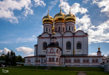 В краю святых озер