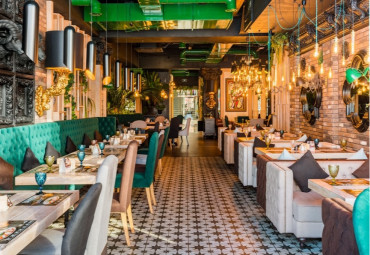 Ресторан BAHROMA (Савушкина)